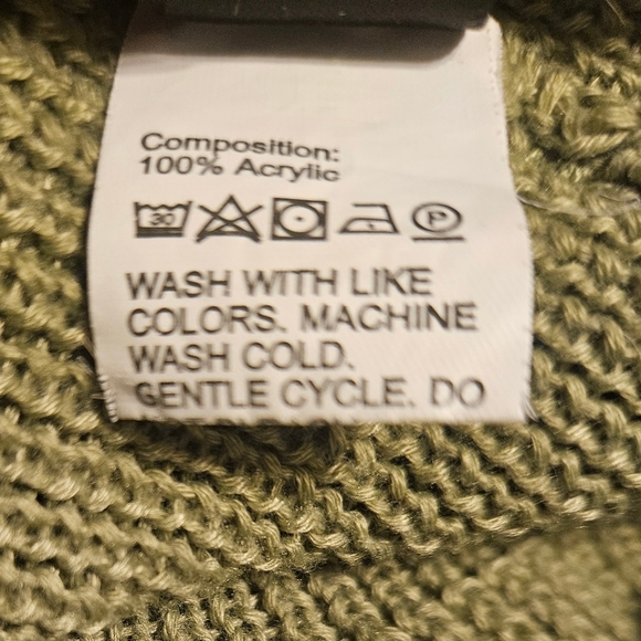 Shein Womens Cropped Green Deep V Neck Halter Top With Faux Buttons Size Large - Picture 7 of 8